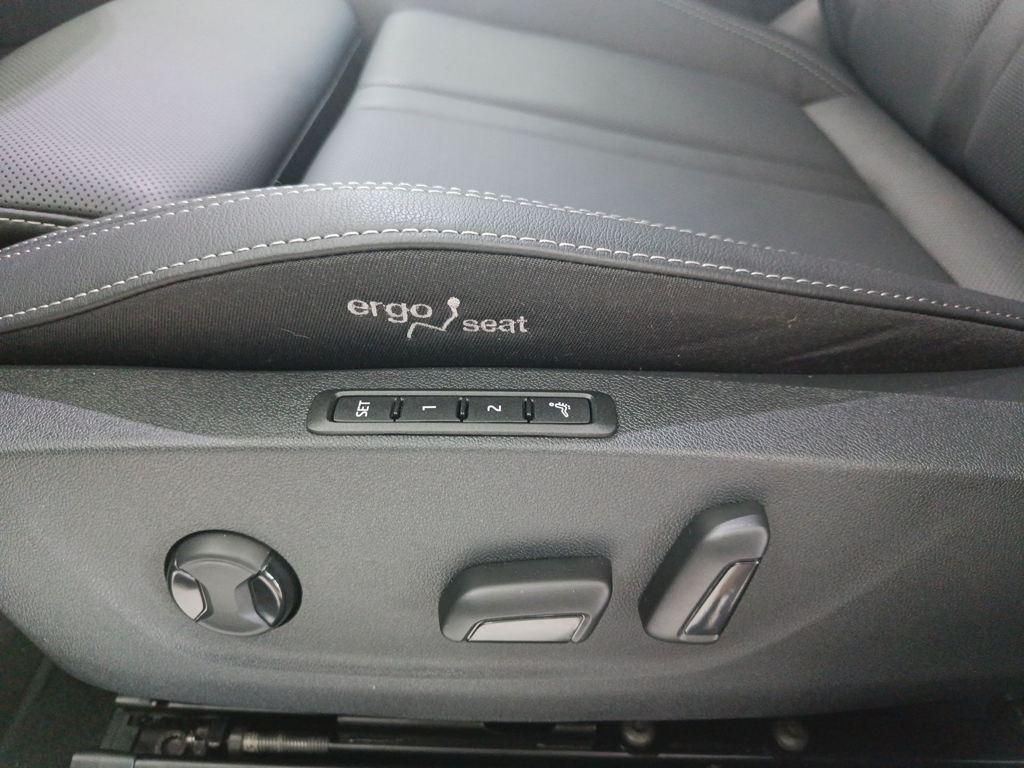 Skoda Octavia 1.5 TSI m-HEV Design DSG 110 kW (150 CV) - 9