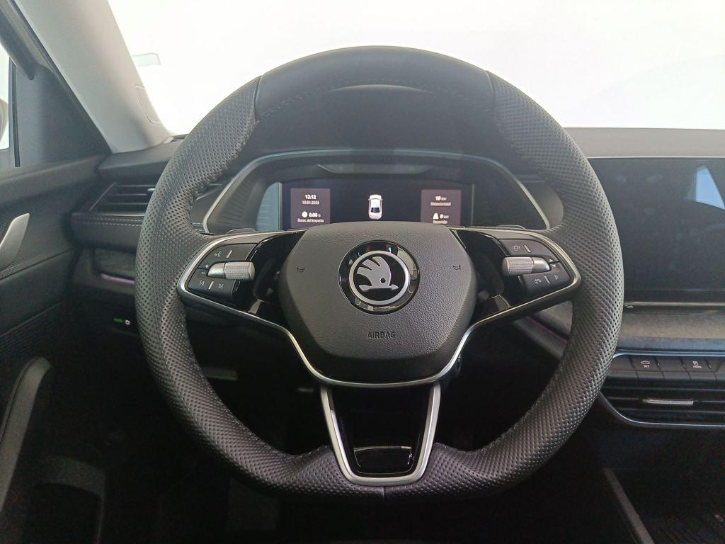 Skoda Octavia 1.5 TSI m-HEV Design DSG 110 kW (150 CV) - 11