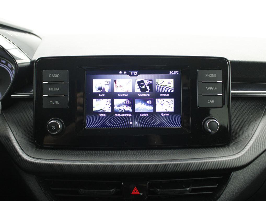 Skoda Fabia 1.0 TSI Active 70 kW (95 CV) - 11