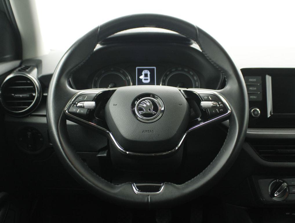 Skoda Fabia 1.0 TSI Active 70 kW (95 CV) - 12