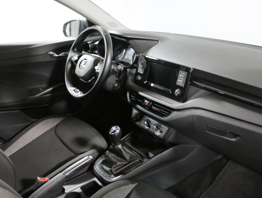 Skoda Fabia 1.0 TSI Active 70 kW (95 CV) - 13