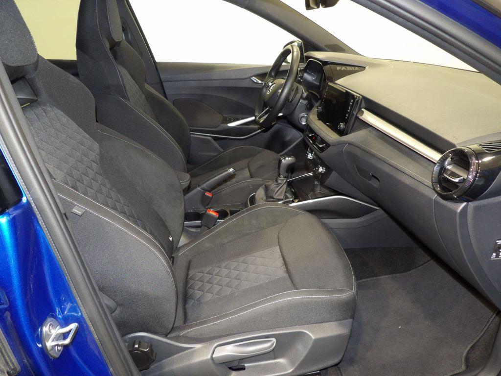 Skoda Fabia 1.0 TSI Design DSG 85 KW (115 CV) - 4