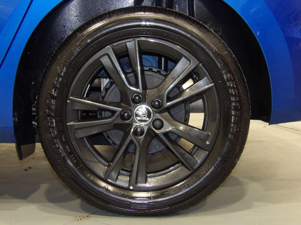 Skoda Fabia 1.0 TSI Design DSG 85 KW (115 CV) - 7