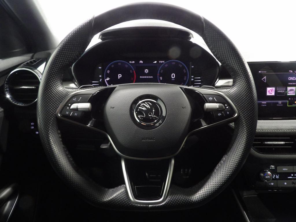 Skoda Fabia 1.0 TSI Design DSG 85 KW (115 CV) - 9