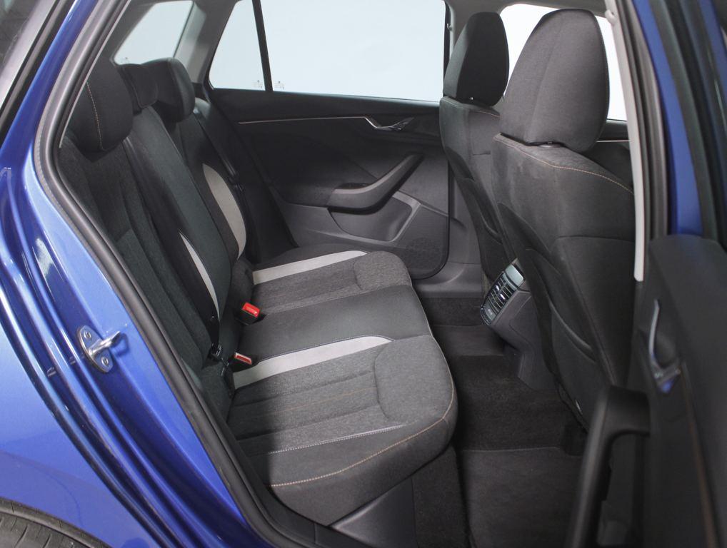 Skoda Kamiq 1.0 TSI Style DSG 81 kW (110 CV) - 5