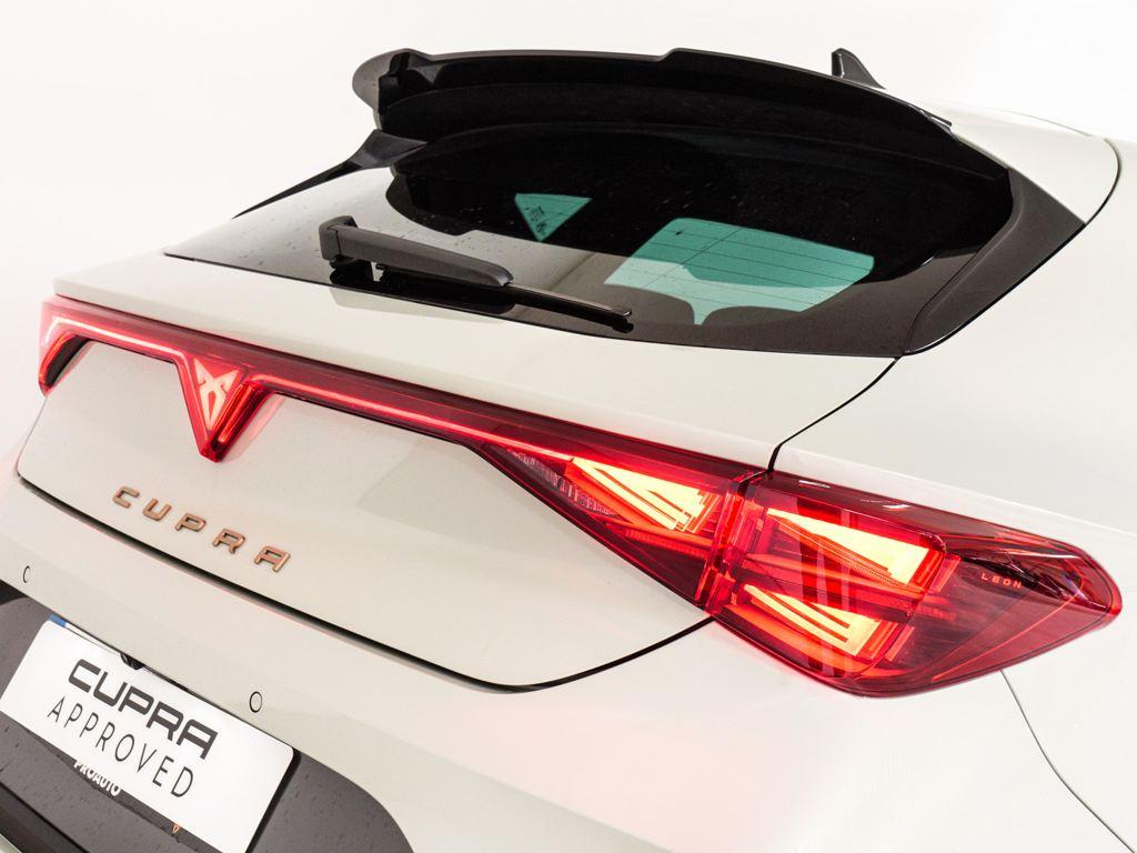 CUPRA León 1.5 TSI e-Hybrid 150 kW (204 CV) DSG - 17
