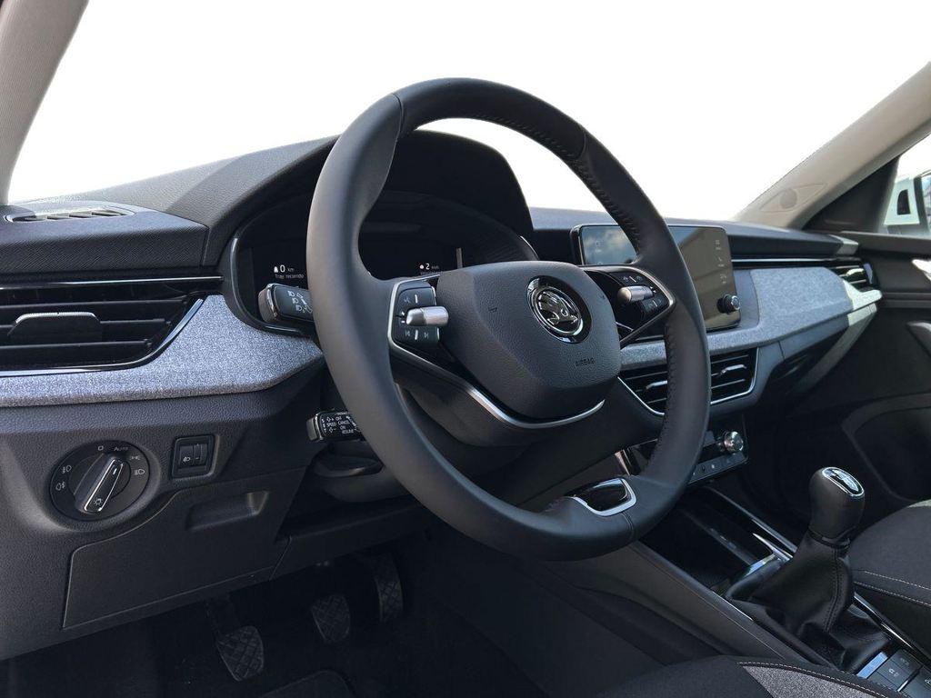 Skoda Kamiq 1.0 TSI Selection 85 kW (115 CV) - 8