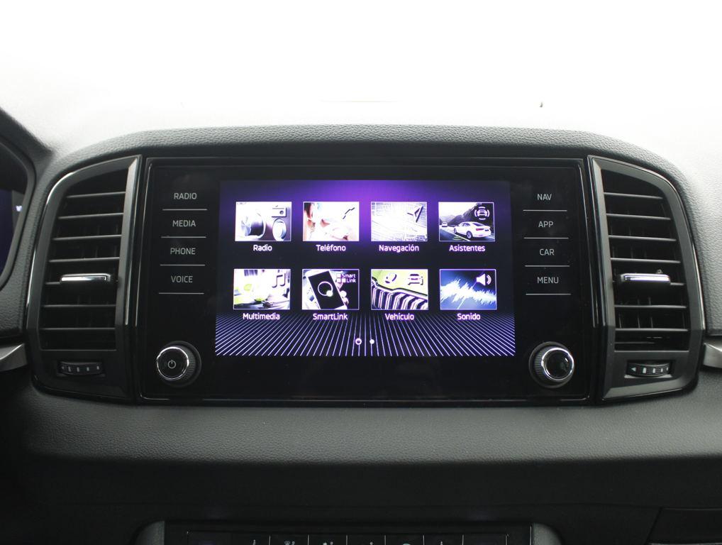 Skoda Karoq 1.5 TSI ACT Design DSG 110 kW (150 CV) - 11