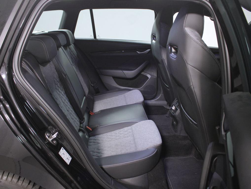 Skoda Octavia Combi 2.0 TDI Sportline DSG 110 kW (150 CV) - 5