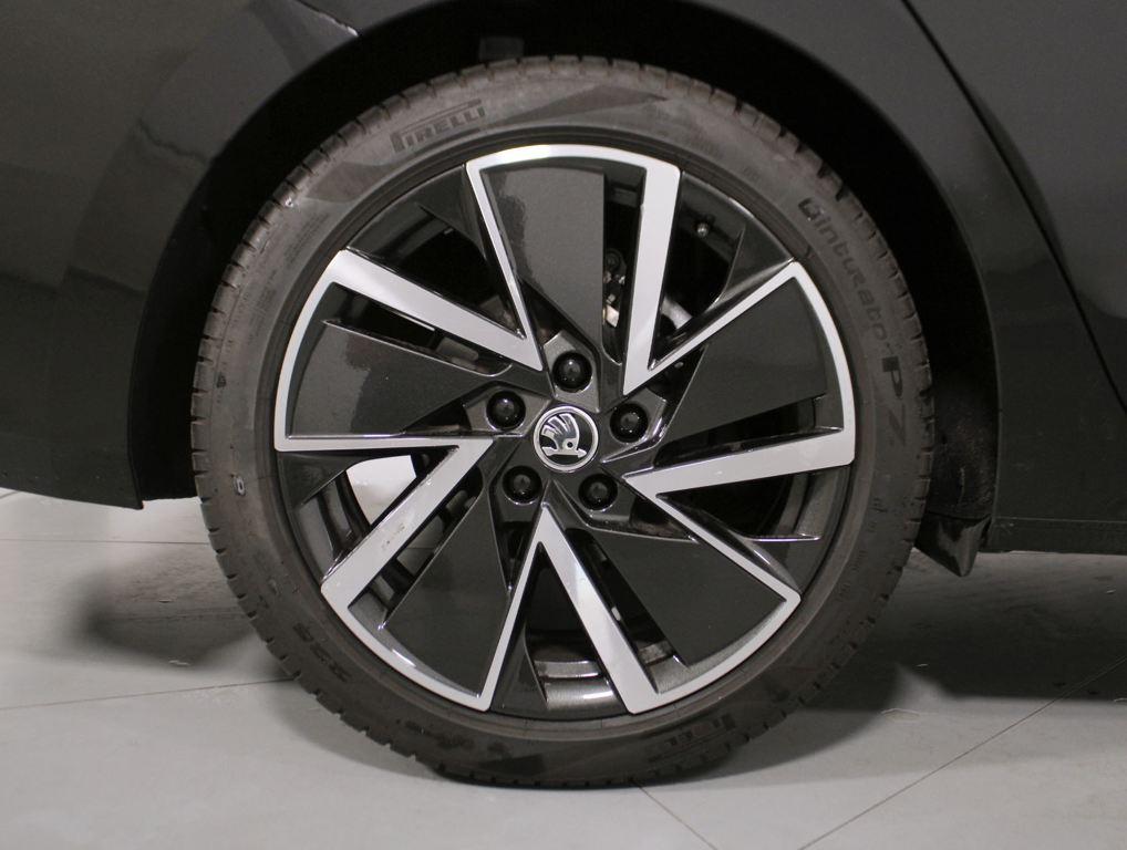 Skoda Octavia Combi 2.0 TDI Sportline DSG 110 kW (150 CV) - 7