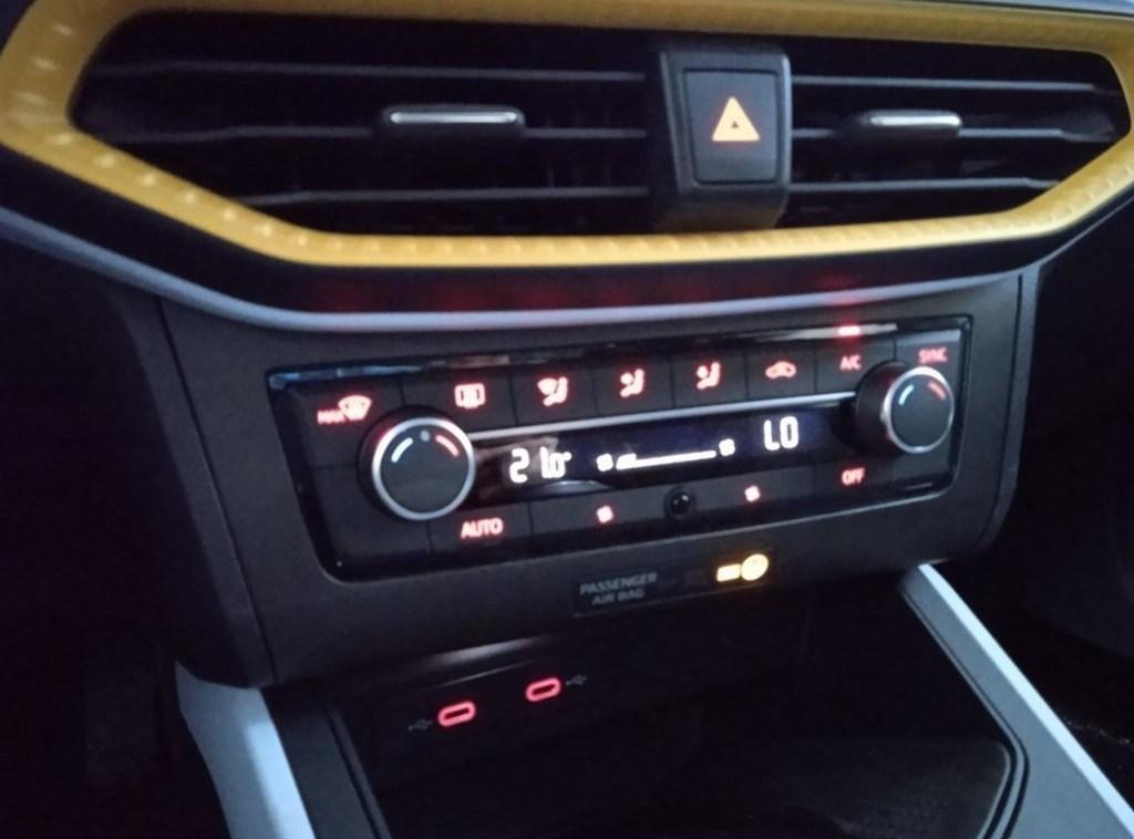 SEAT Arona 1.0 TSI Style XM 81 kW (110 CV) - 11