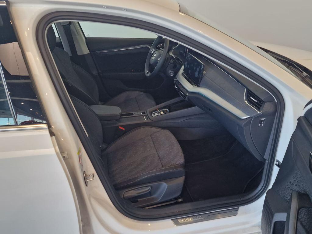 Skoda Octavia 2.0 TDI Selection DSG 110 kW (150 CV) - 4