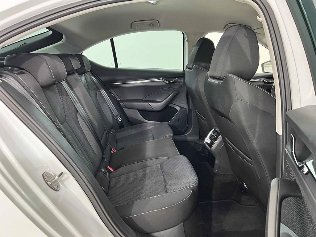 Skoda Octavia 1.4 TSI iV P-HEV Selection DSG 150 kW (204 CV) - 5