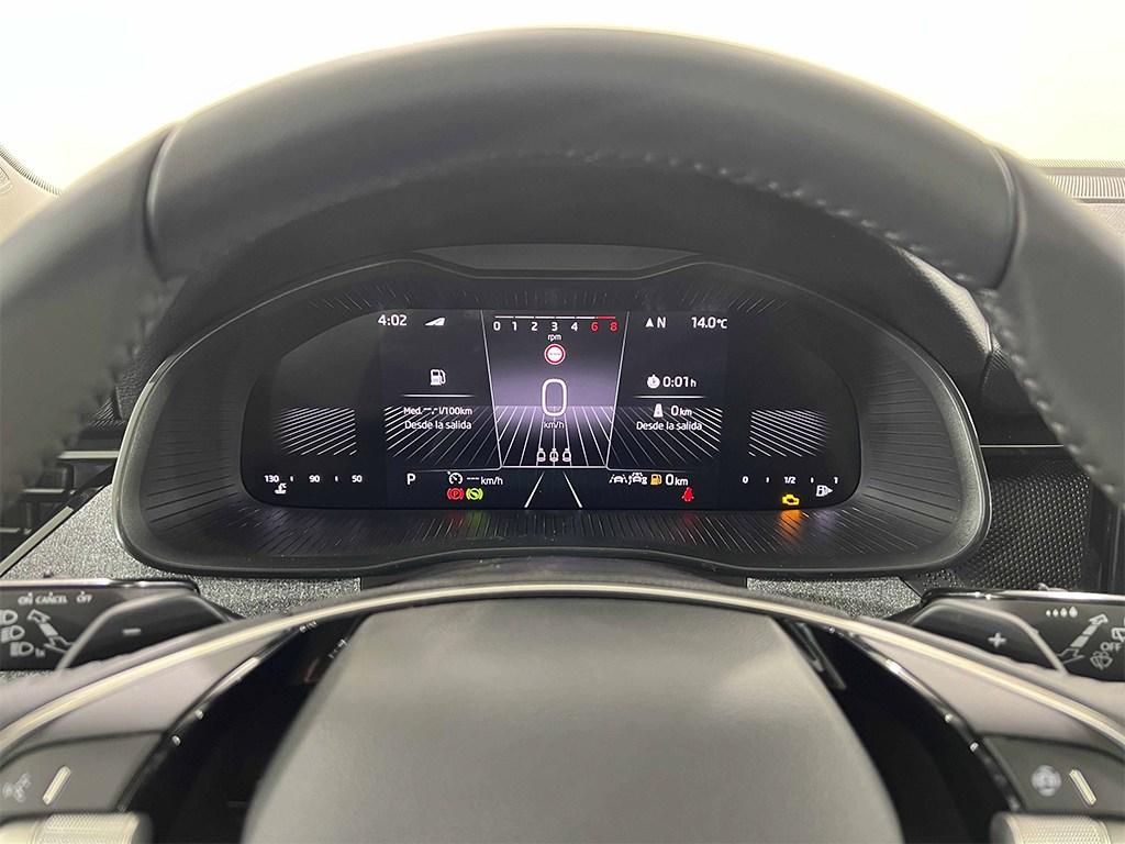 Skoda Kamiq 1.0 TSI Selection DSG 85 kW (115 CV) - 12