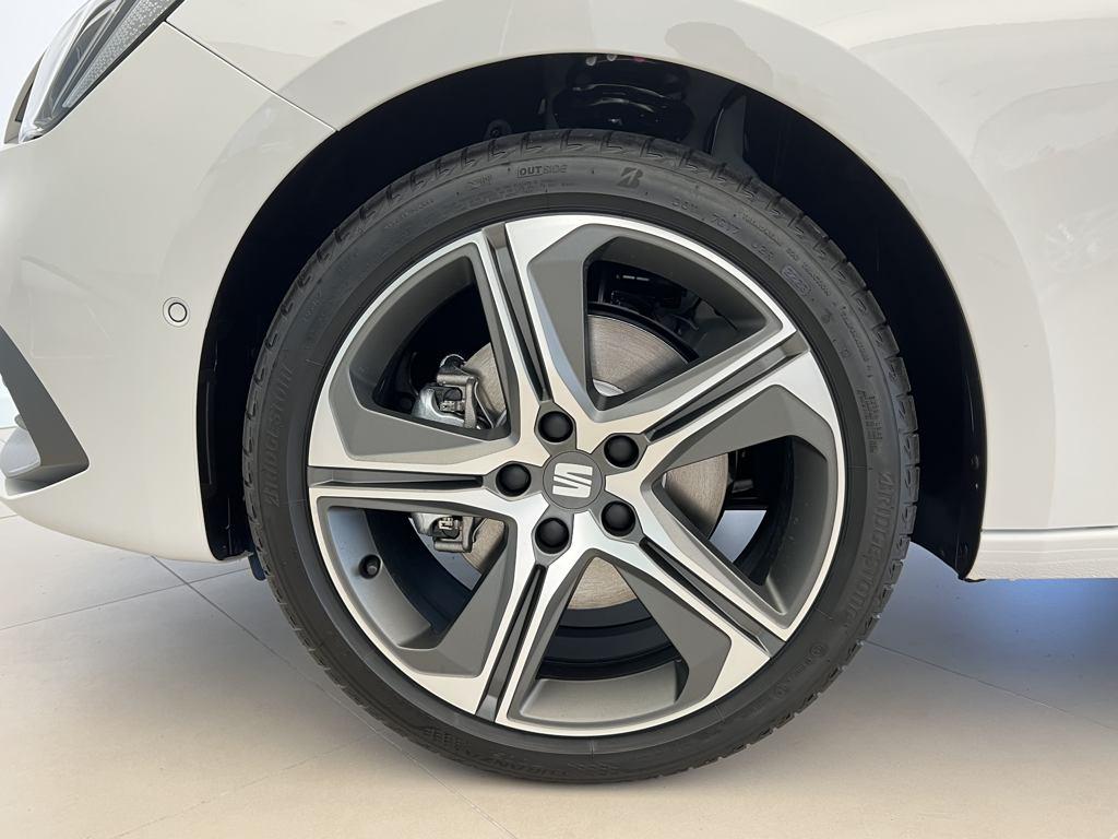 SEAT Leon ST 1.5 eTSI S&S FR Special Edition DSG 110 kW (150 CV) - 7