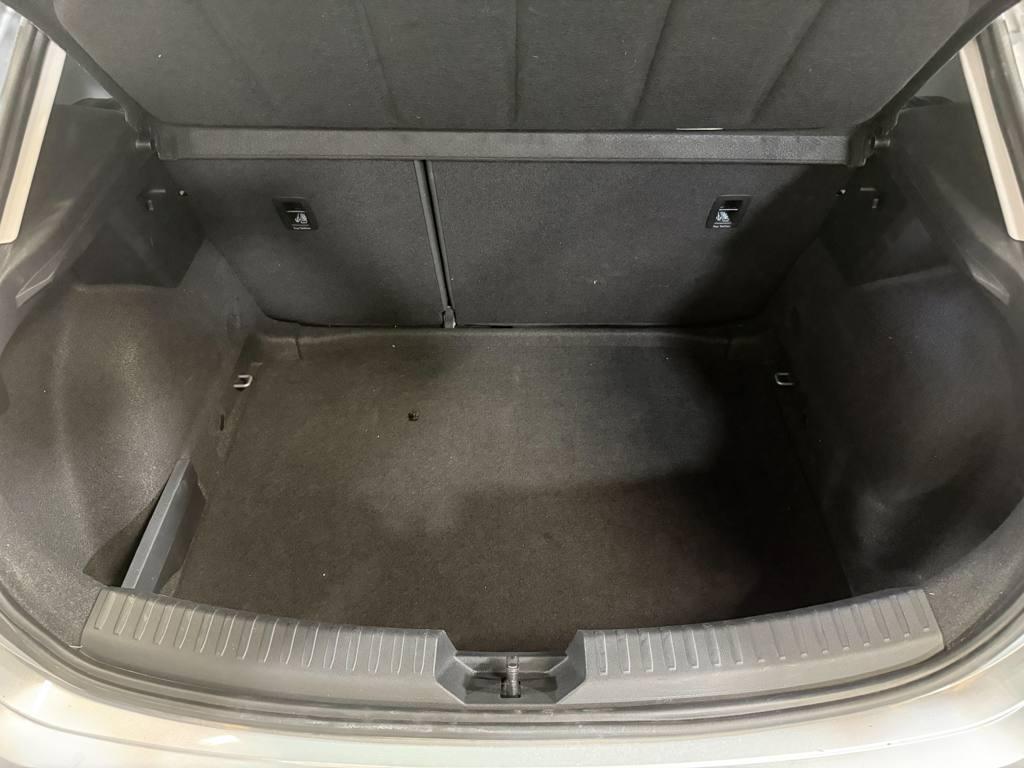 SEAT León 1.5 eTSI S&S FR Special Edition Vision DSG 110 kW (150 CV) - 6