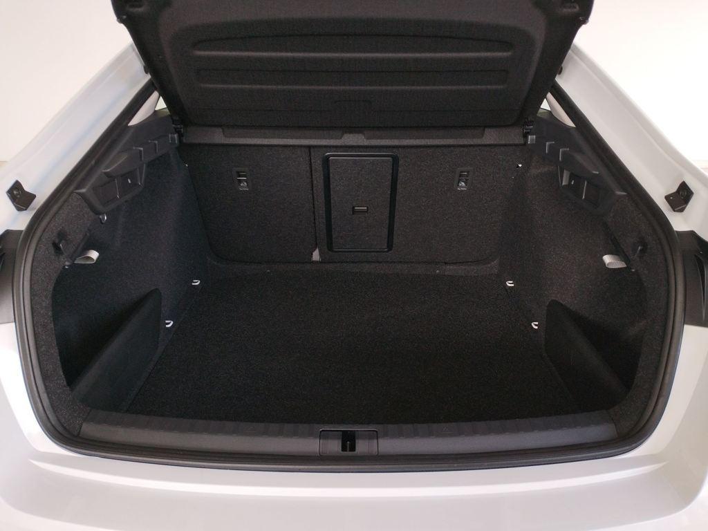 Skoda Octavia 1.5 TSI m-HEV Selection DSG 110 kW (150 CV) - 6