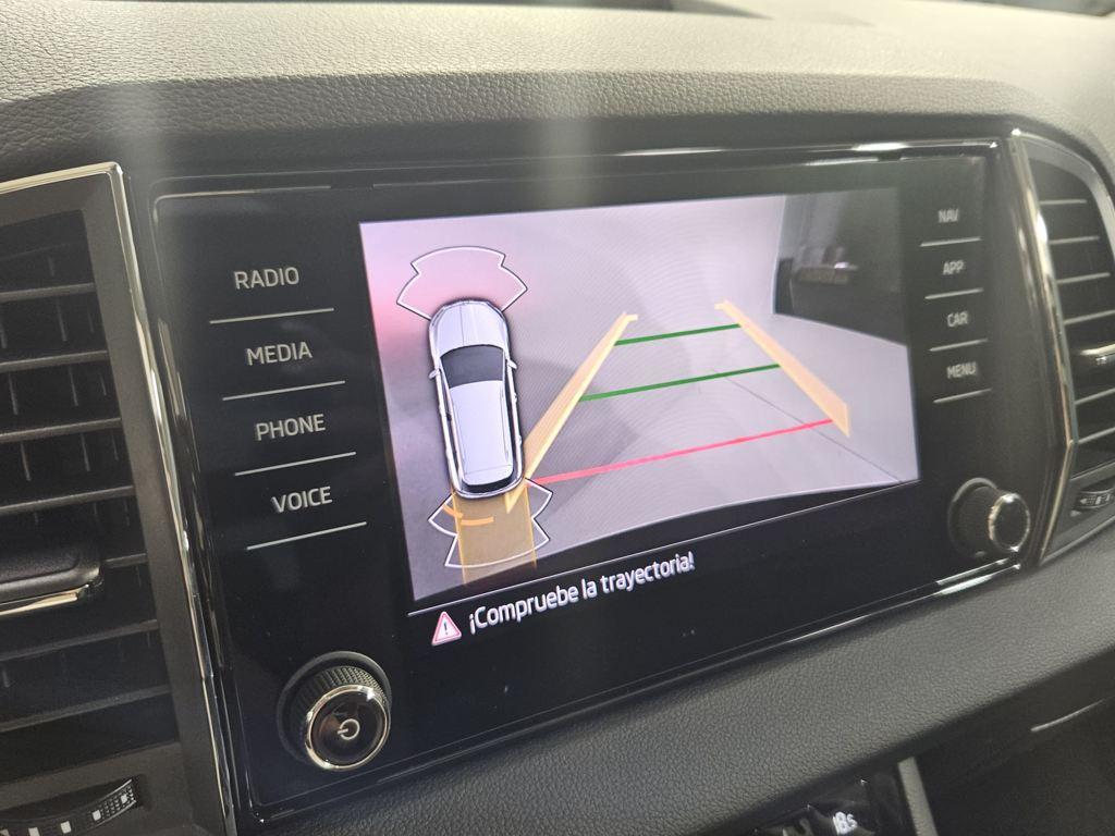 Skoda Karoq 1.5 TSI ACT Design DSG 110 kW (150 CV) - 8