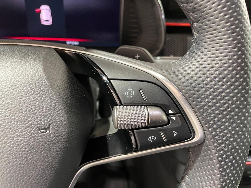 Skoda Kamiq 1.0 TSI Monte Carlo DSG 85 kW (115 CV) - 11