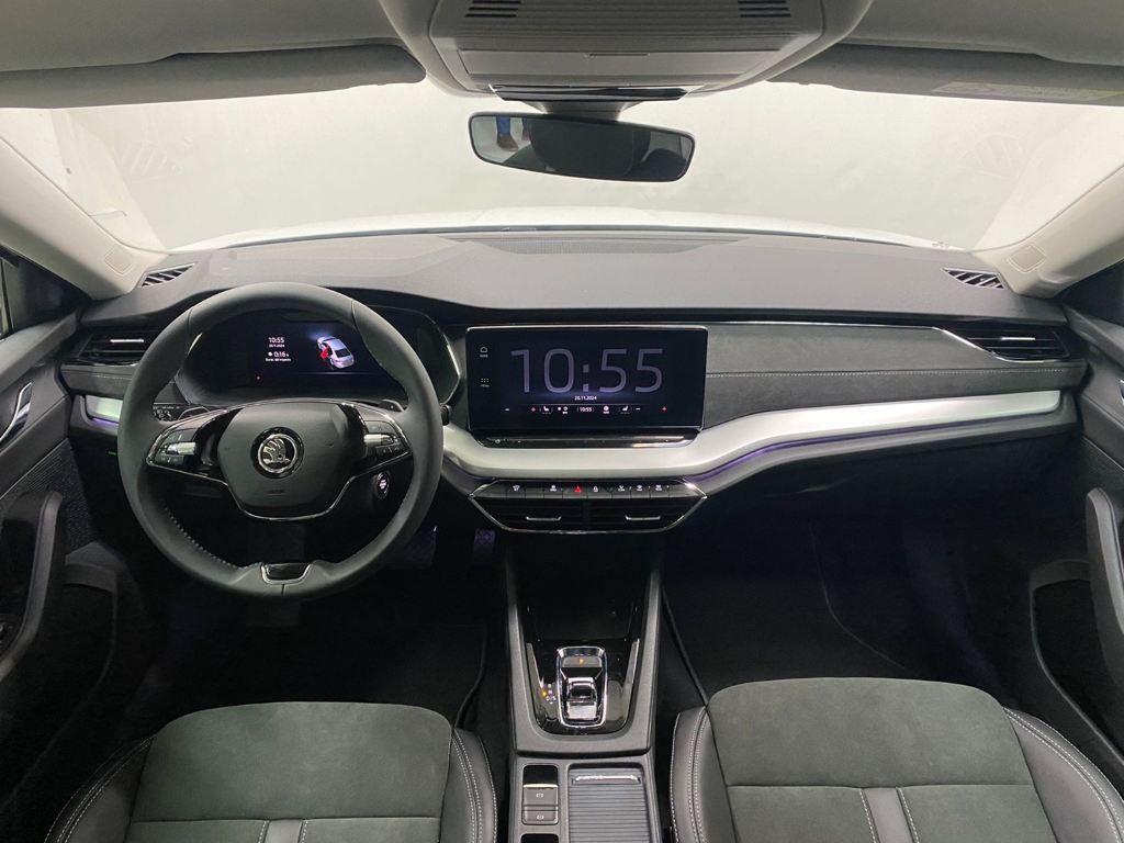 Skoda Octavia 1.5 TSI m-HEV Selection DSG 110 kW (150 CV) - 3