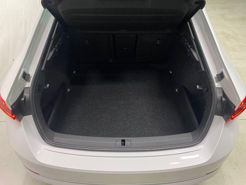 Skoda Octavia 1.5 TSI m-HEV Selection DSG 110 kW (150 CV) - 6