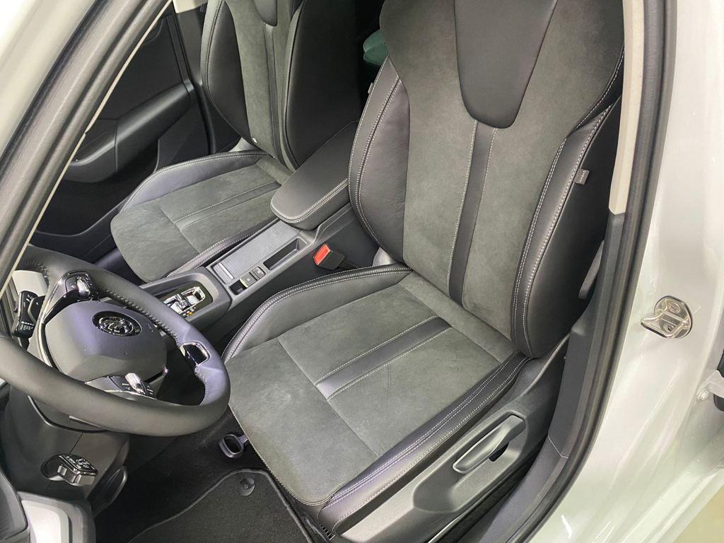 Skoda Octavia 1.5 TSI m-HEV Selection DSG 110 kW (150 CV) - 8