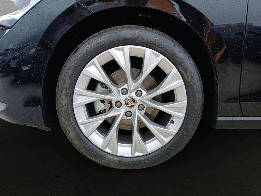 Skoda Superb Combi 1.5 TSI m-HEV Selection DSG 110 kW (150 CV) - 7