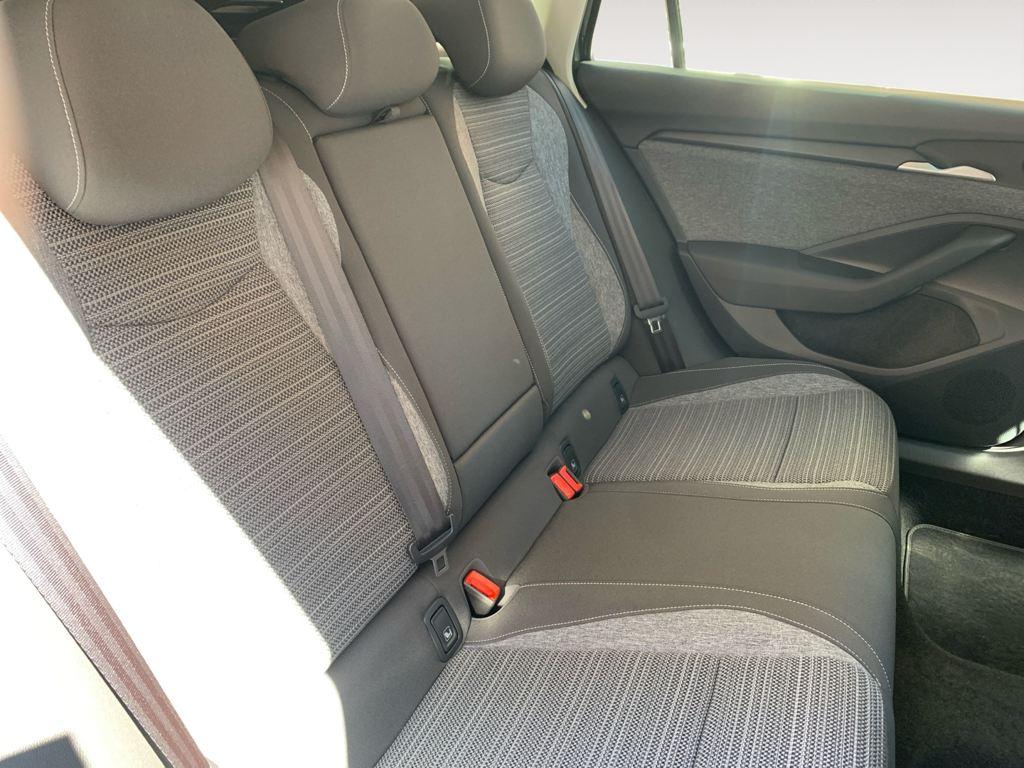 Skoda Superb Combi 1.5 TSI m-HEV Selection DSG 110 kW (150 CV) - 5