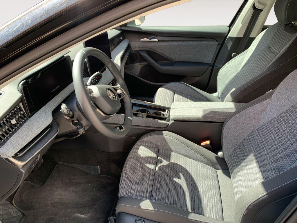 Skoda Superb Combi 1.5 TSI m-HEV Selection DSG 110 kW (150 CV) - 8