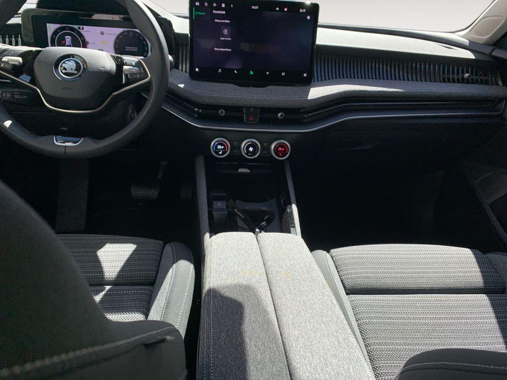 Skoda Superb Combi 1.5 TSI m-HEV Selection DSG 110 kW (150 CV) - 11