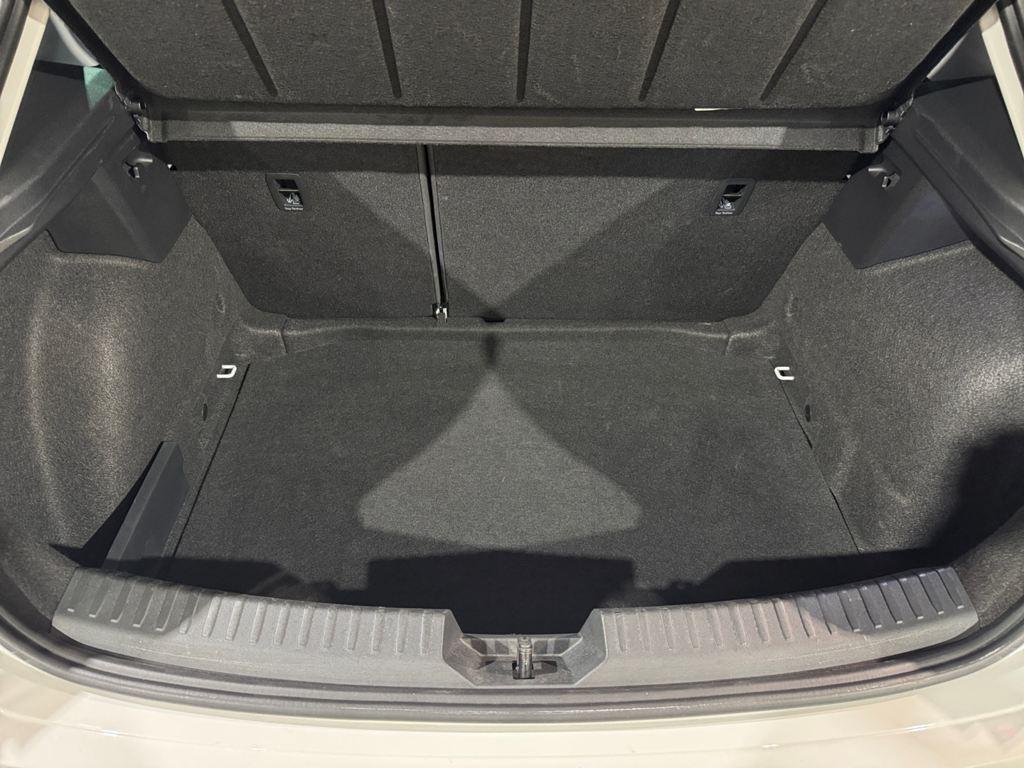 SEAT León 2.0 TDI Style XL Vision DSG 110 kW (150 CV) - 6