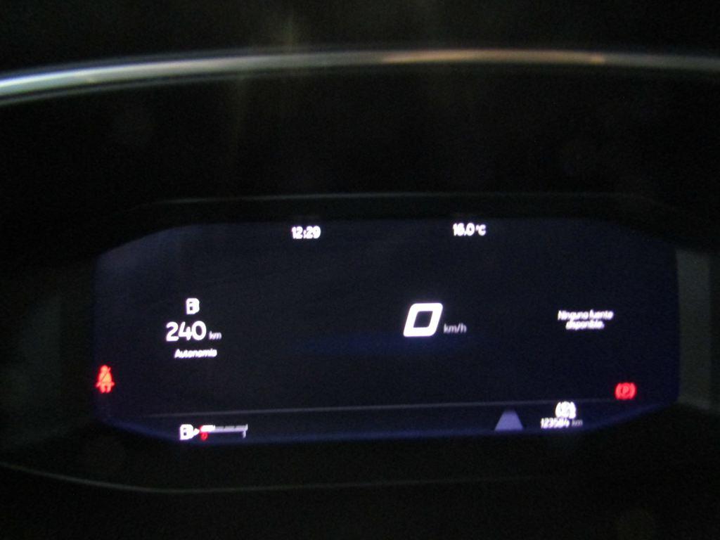 SEAT León 2.0 TDI S&S Style Go 85 kW (115 CV) - 15