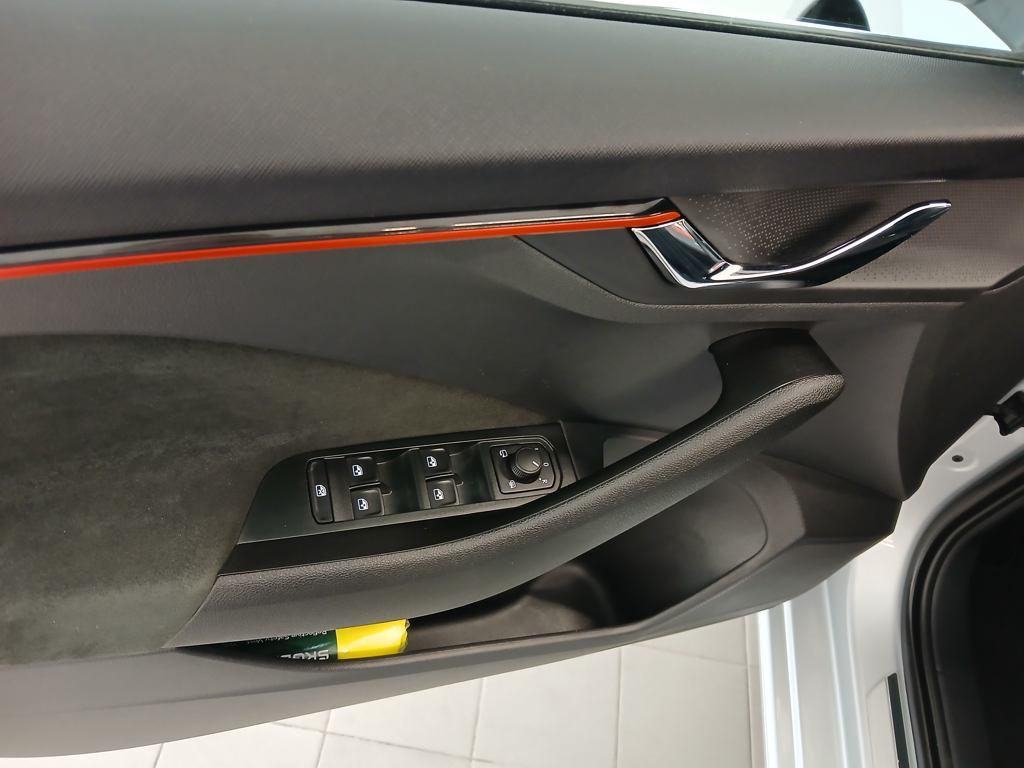 Skoda Scala 1.5 TSI Design DSG 110 kW (150 CV) - 9