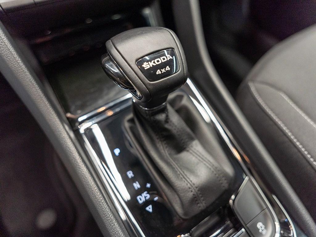 Skoda Karoq 1.5 TSI ACT Selection DSG 110 kW (150 CV) - 10