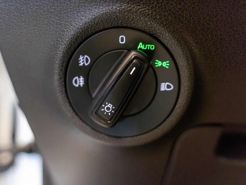 Skoda Karoq 1.5 TSI ACT Selection DSG 110 kW (150 CV) - 15