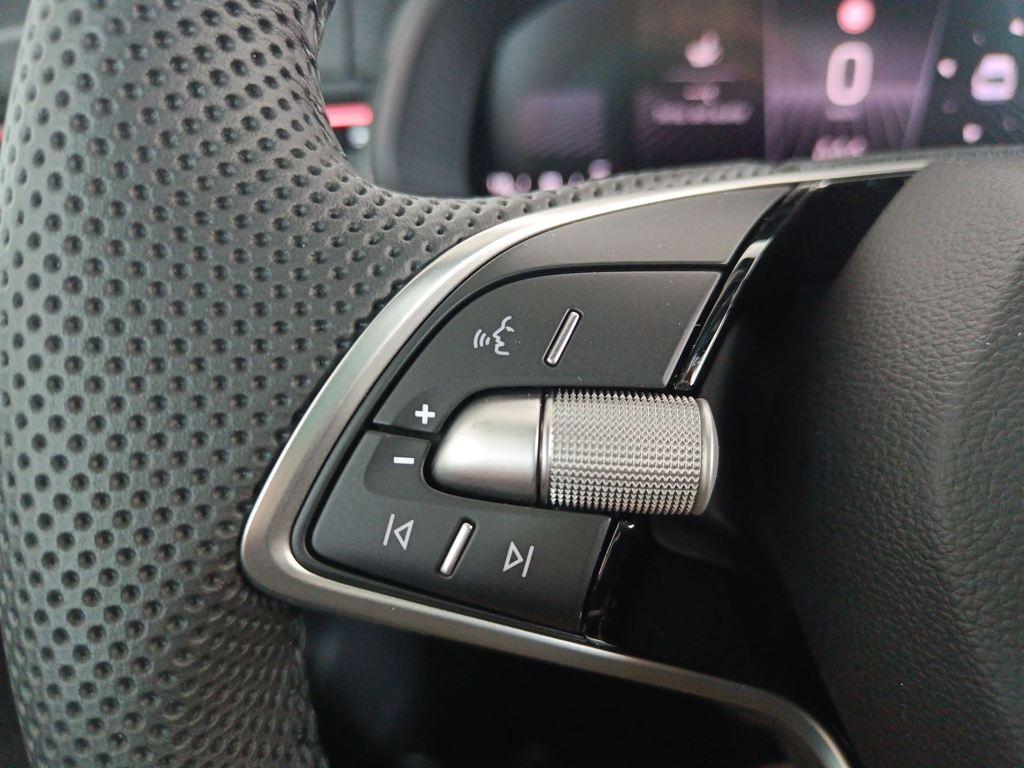 Skoda Scala Design 1.0 TSI 85 kW (115 CV) - 9