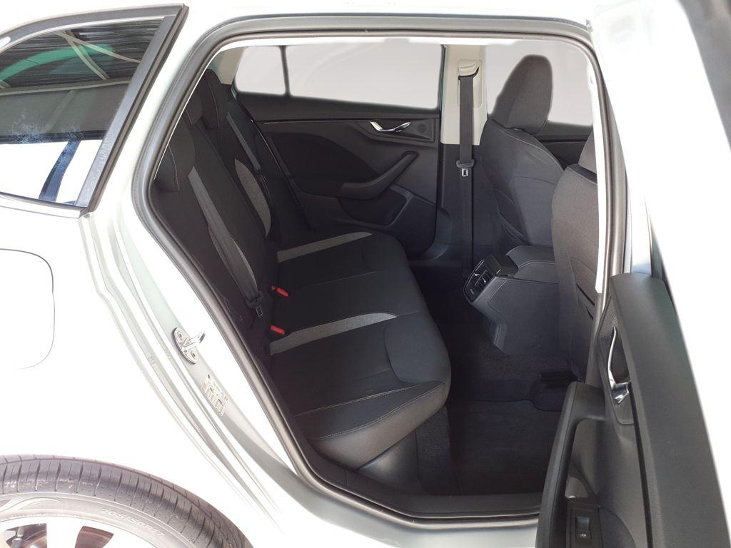 Skoda Scala 1.0 TSI Selection DSG 85 kW (115 CV) - 5