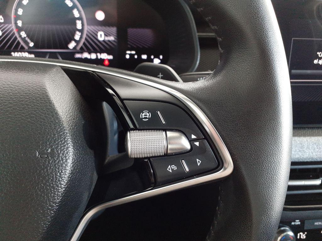 Skoda Scala 1.0 TSI Selection DSG 85 kW (115 CV) - 11