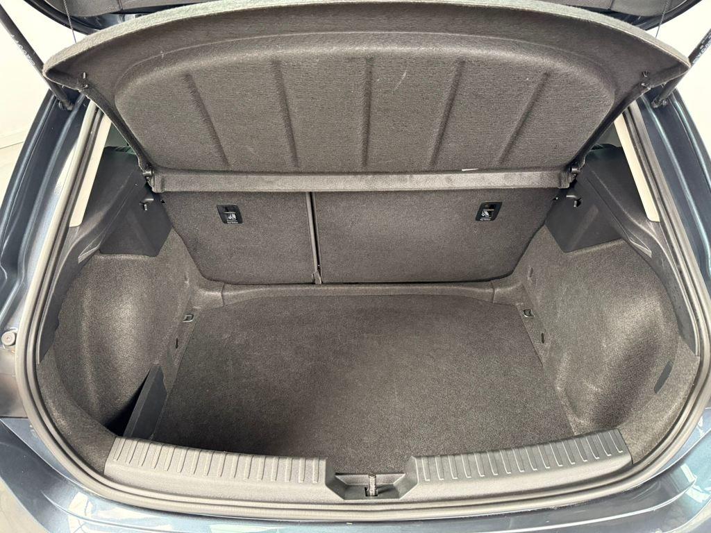 SEAT León 1.5 eTSI S&S Style Special Edition DSG 110 kW (150 CV) - 6