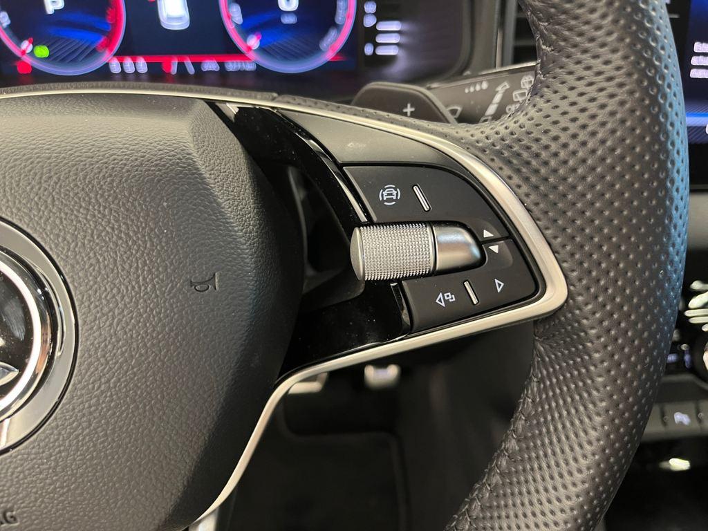 Skoda Karoq 1.5 TSI ACT Sportline DSG 110 kW (150 CV) - 9