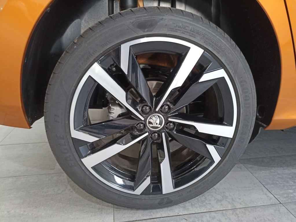 Skoda Kamiq 1.0 TSI Monte Carlo DSG 85 kW (115 CV) - 7