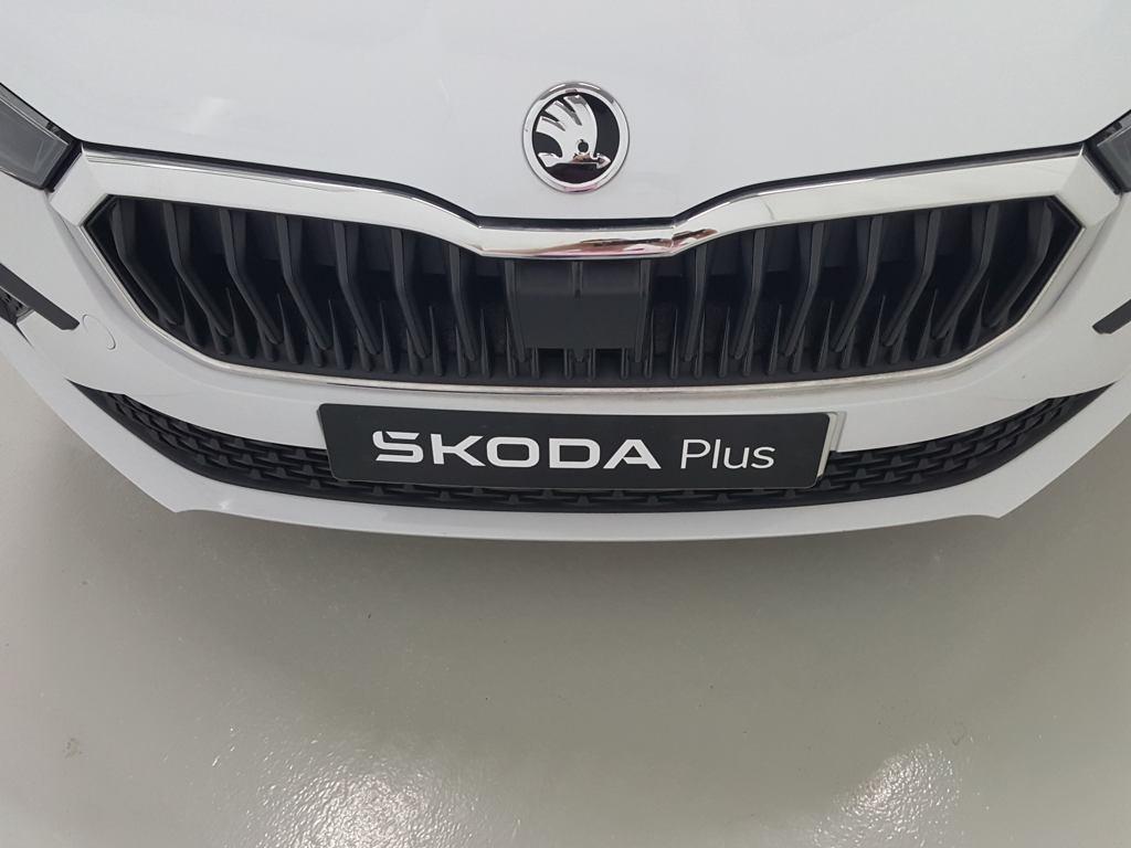 Skoda Scala 1.0 TSI Selection DSG 85 kW (115 CV) - 10