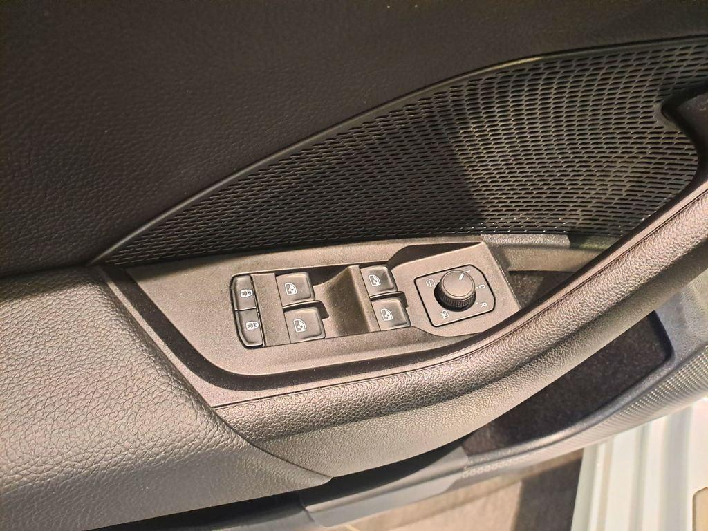 Skoda Octavia 2.0 TSI RS DSG 195 kW (265 CV) - 13