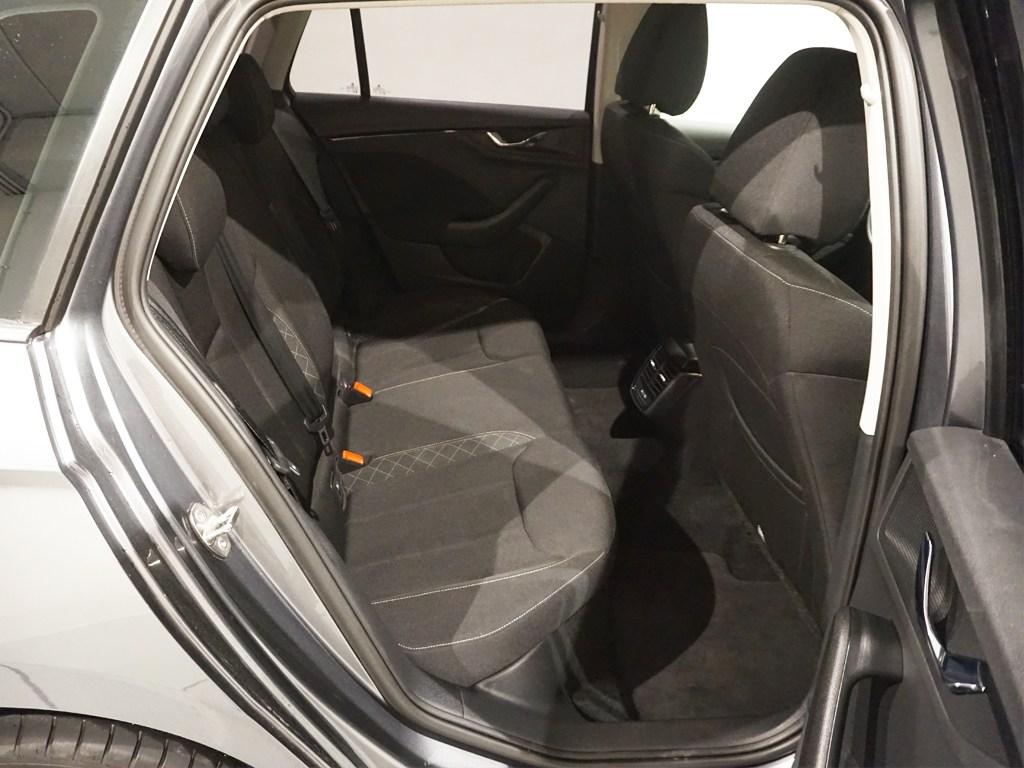 Skoda Kamiq 1.0 TSI Ambition 81 kW (110 CV) - 5