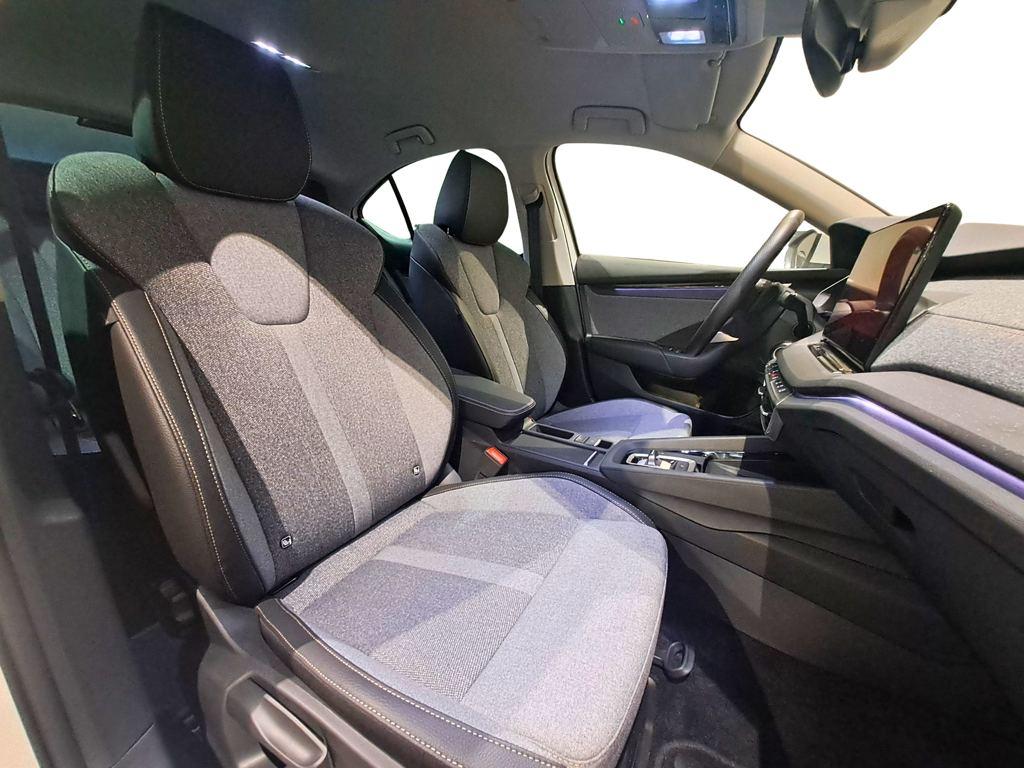 Skoda Octavia 1.5 TSI m-HEV Design DSG 110 kW (150 CV) - 4