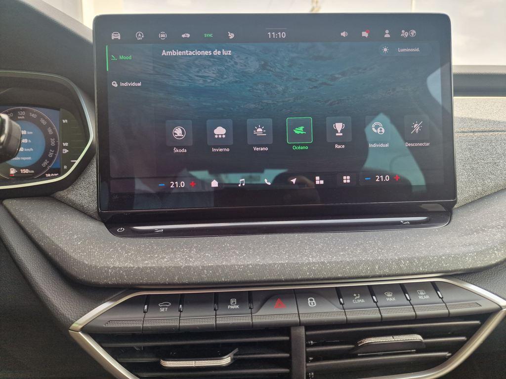 Skoda Octavia 1.5 TSI m-HEV Design DSG 110 kW (150 CV) - 12