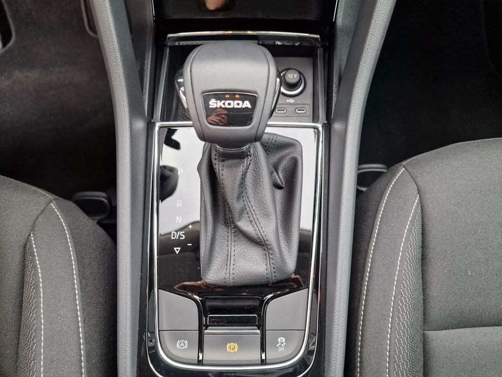 Skoda Karoq 1.5 TSI ACT Selection DSG 110 kW (150 CV) - 8