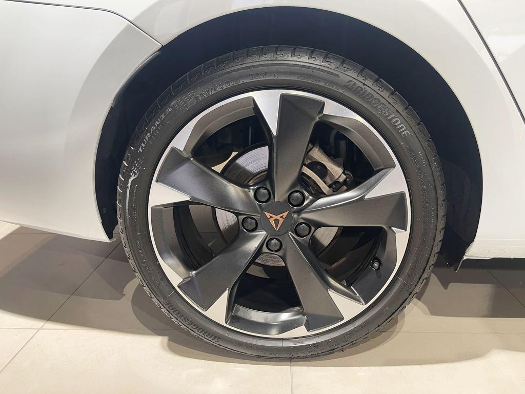 CUPRA Leon Sportstourer 1.5 eTSI DSG 110 kW (150 CV) - 7