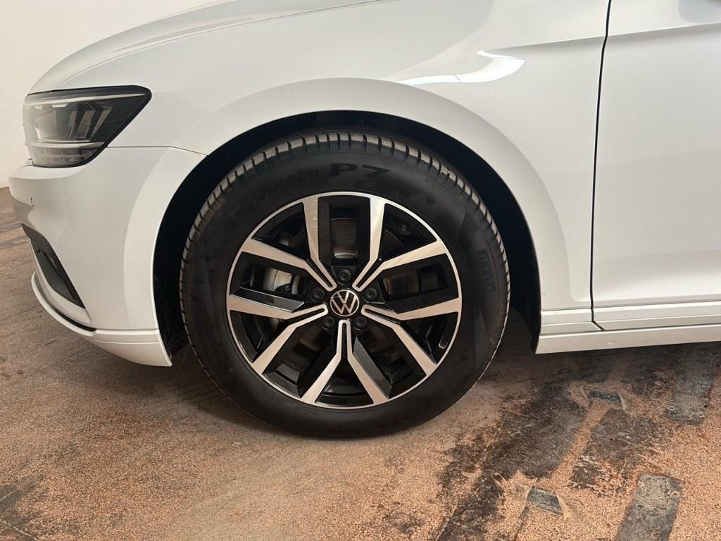 Volkswagen Passat Variant Executive 2.0 TDI 90 kW (122 CV) DSG - 7