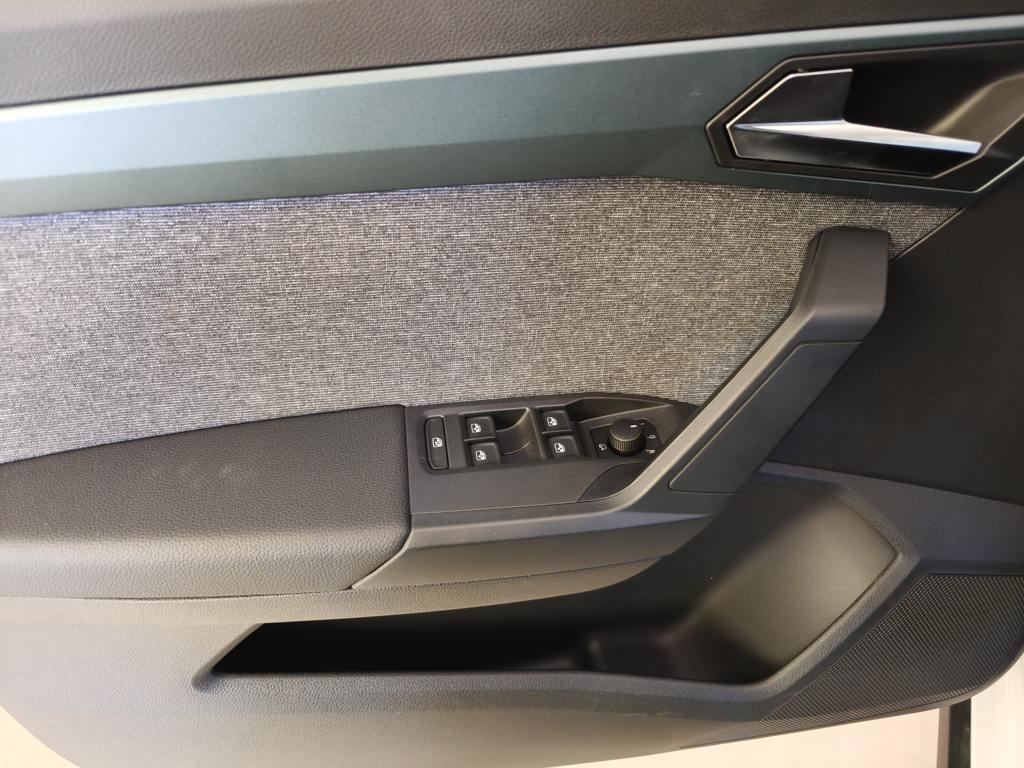 SEAT Arona 1.0 TSI Xperience Special Edition 85 kW (115 CV) - 8